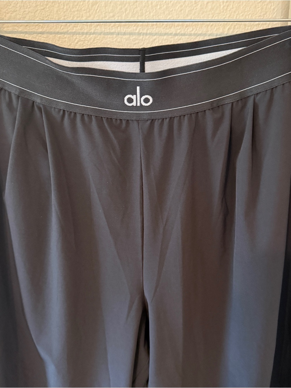 ALO Suit Up Trouser Pants (Long)-Black-Size Large Long - Picture 7 of 10